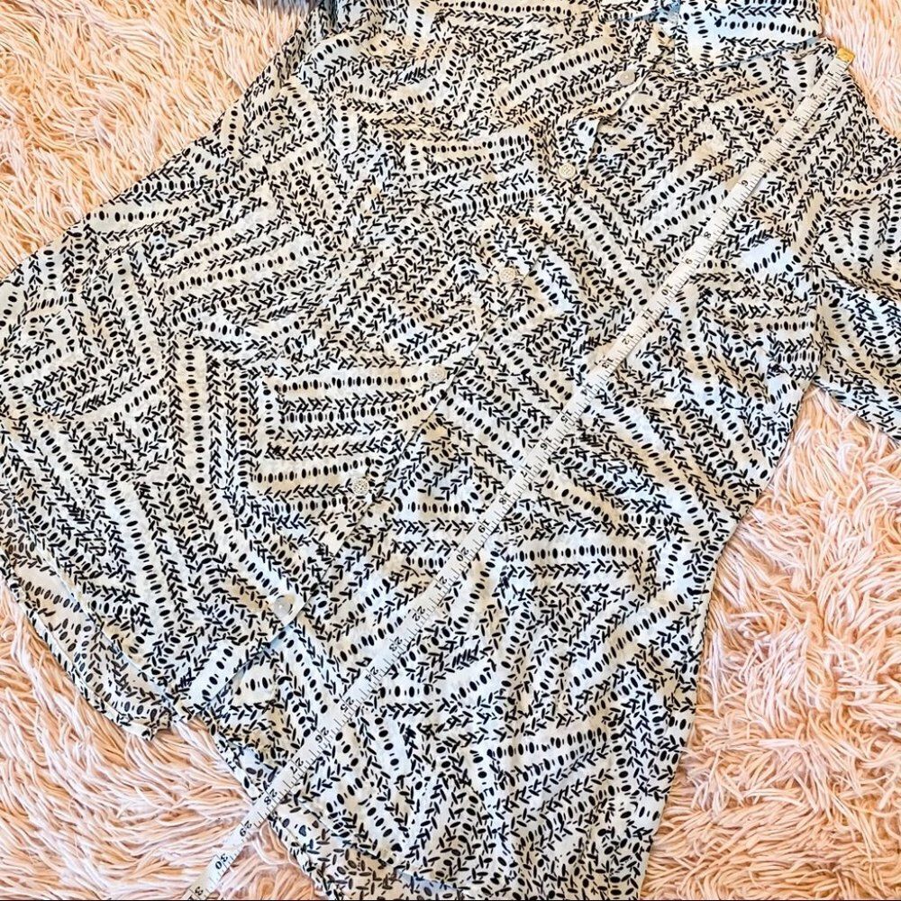 Cabi Split Back Collared Blouse In Black White Me… - image 5